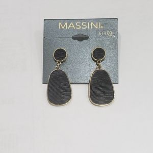 Massini black earrings